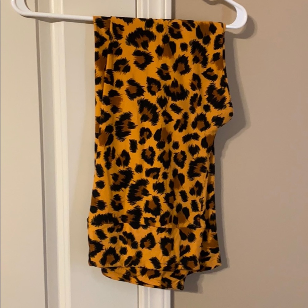 LuLaRoe animal print leggings